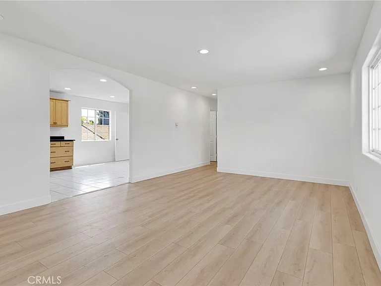 348 W 83rd St — Photo 7