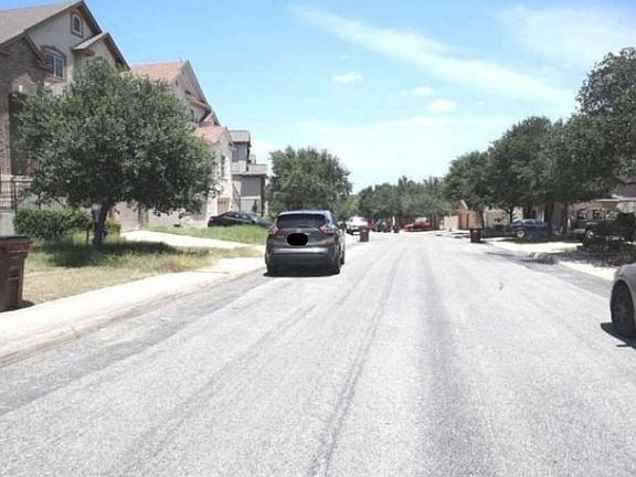Exterior Neighborhood (street photo)
