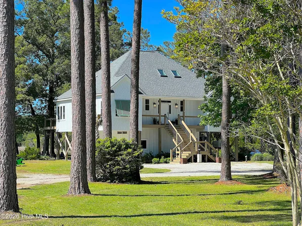 1002 Howells Road, Grantsboro, NC 28529