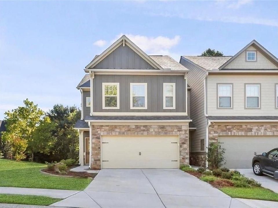 1st image of 717 Saint James Pl