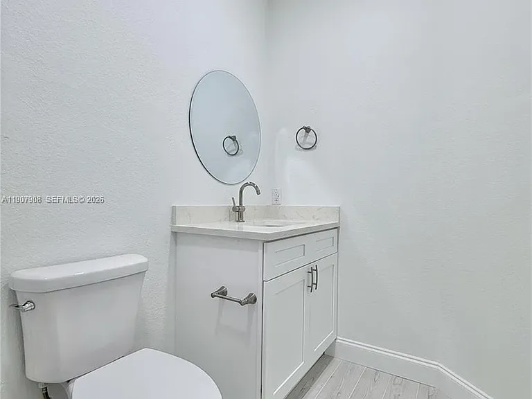4412 Woodland Cir — Photo 11