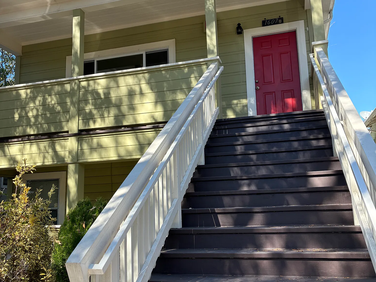 2 bed, 800 sqft, $3,250 — Photo 1