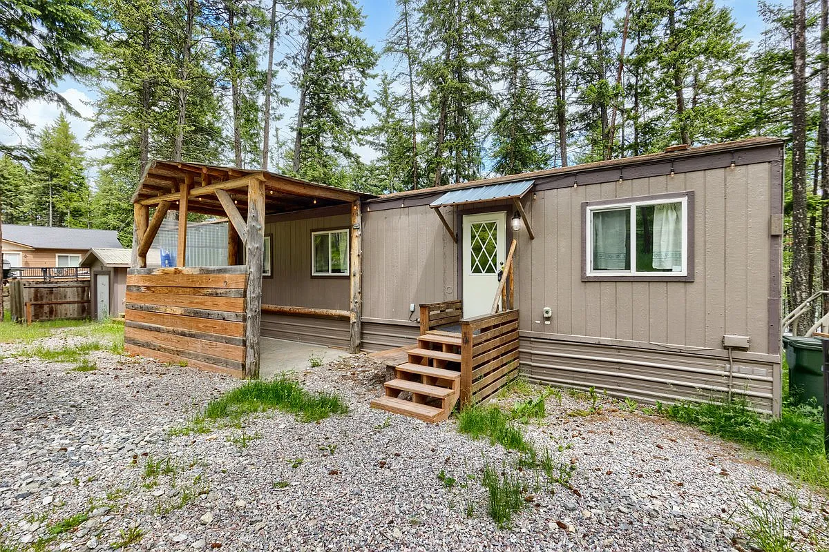 2 bed, $1,800 — Photo 2