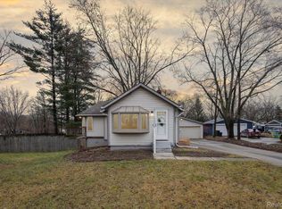 3115 Devondale Rd, Rochester Hills, MI 48309