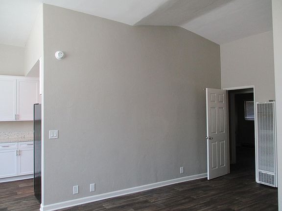 5th image of 700 Alta Vista Dr APT 16