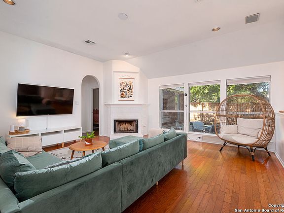 5th image of 7727 Braun Cir