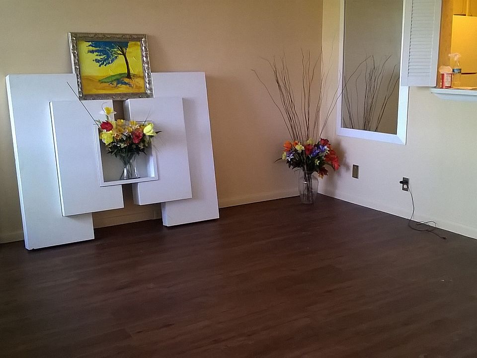 1st image of 167 Lyndhurst L