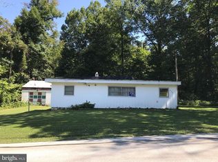 829 Fishing Creek Rd, New Cumberland, PA 17070