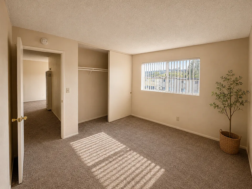 1028 S Magnolia Ave #H