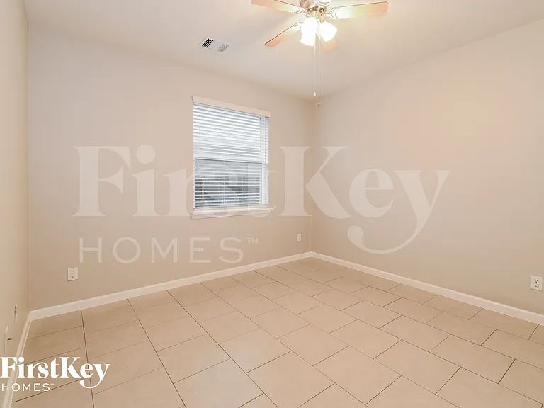 7807 Jarrod Way — Photo 13