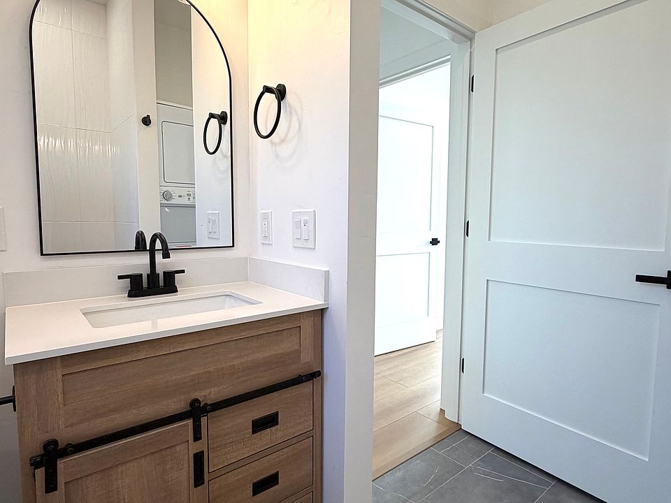 1st image of 6615 Pecan Ave #B