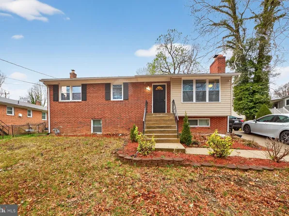 3809 Walnut Ln, Suitland, MD 20746