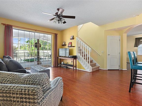 5th image of 14309 Laurelton Dr