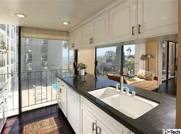 4th image of 2601 E Ocean Blvd Unit 305