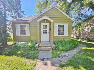 507 2nd St SW, Rugby, ND 58368
