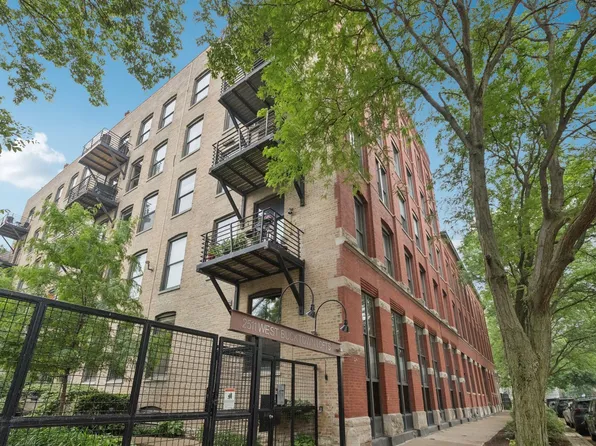 2511 W Moffat St APT 501, Chicago, IL 60647