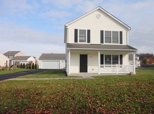 1133 Lake Forest Dr, Hebron, OH 43025