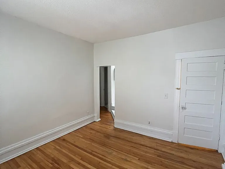 608 Ridgewood Ave — Photo 14
