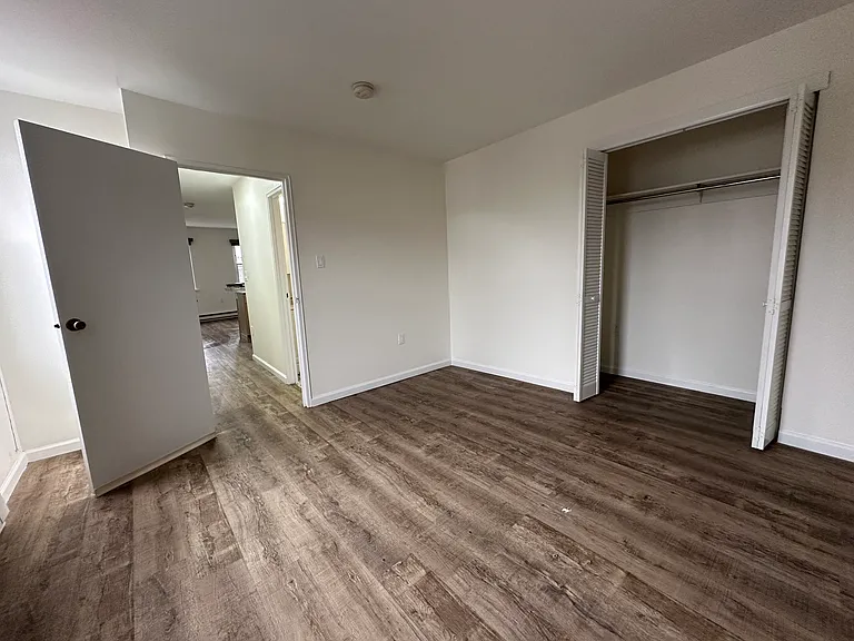 2501 E Ann St #2F — Photo 15
