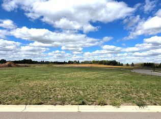 927 Jasmine Dr, Sartell, MN 56377