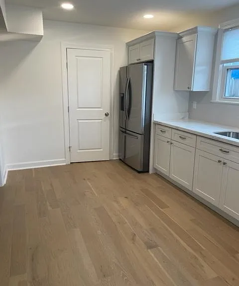 713 Brockenbraugh Ct — Photo 3