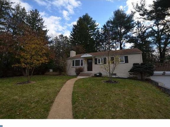 2nd image of 2118 Faulkland Rd