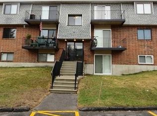 176 Maple Ave APT 2-23, Rutland, MA 01543