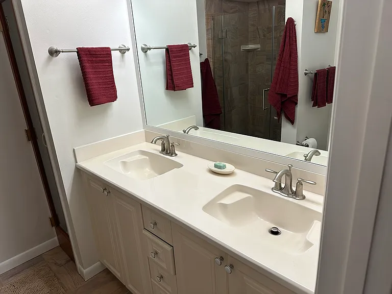 324 Sharwood Dr — Photo 14