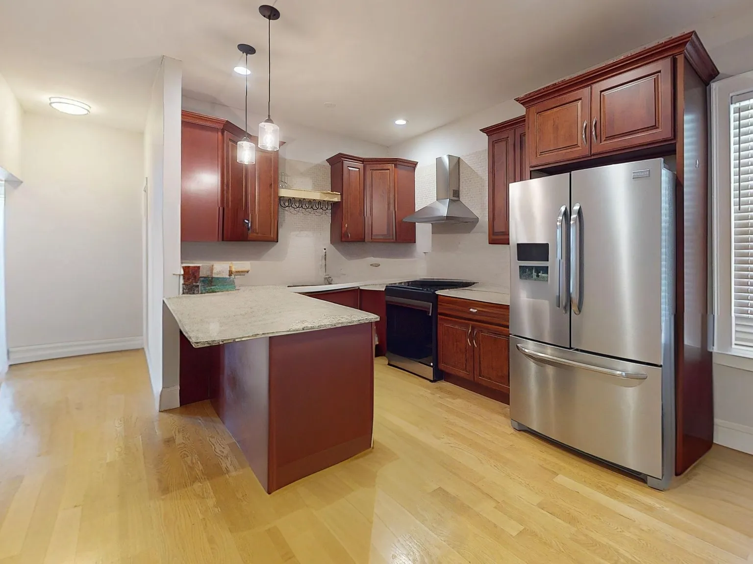 166 Boylston #3 Jamaica Plain — Photo 1