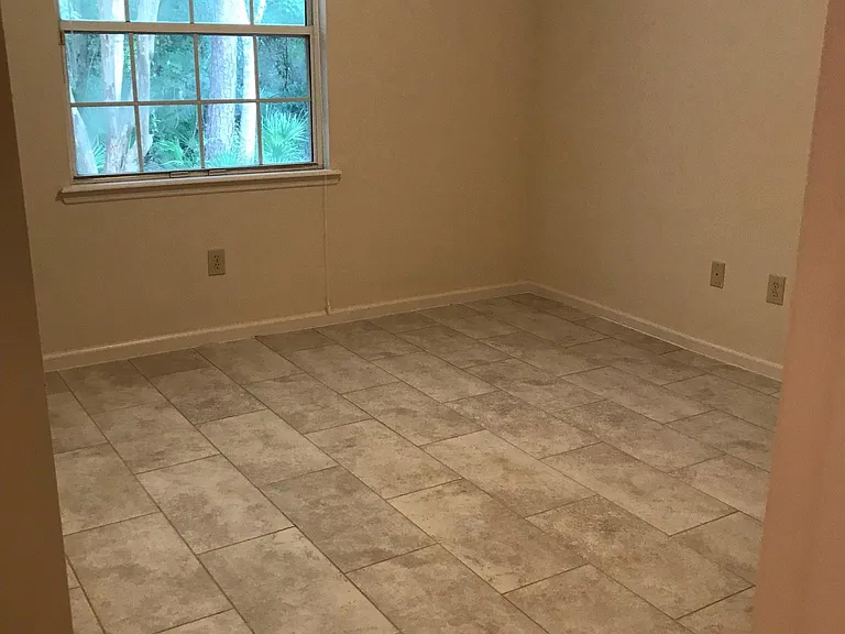 4429 Apple Leaf Dr E — Photo 14