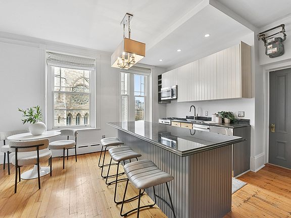 3rd image of 1411 Washington St APT 24