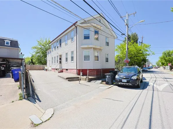 165 Knight St, Providence, RI 02909