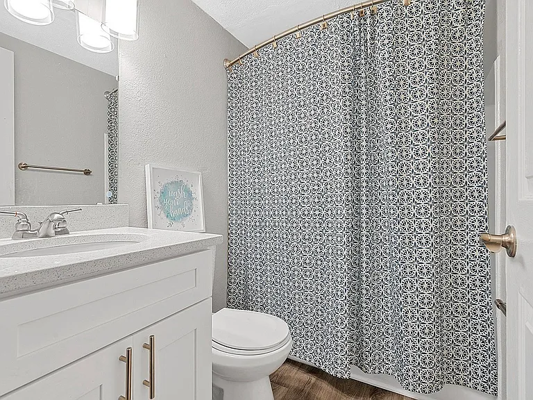 Modern Bathroom