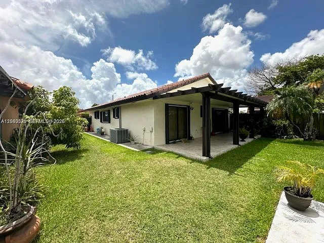2514 SW 138th Ave — Photo 11