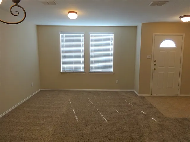 1813 Trego Dr — Photo 6