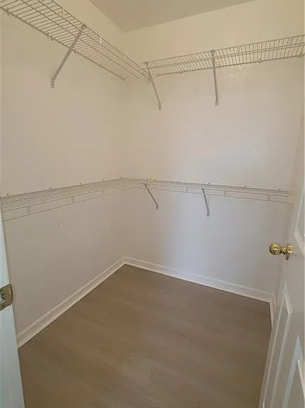 1010 SE 12th Ter — Photo 13