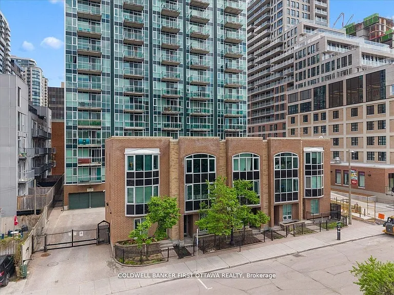 134 York St #1203 — Photo 27