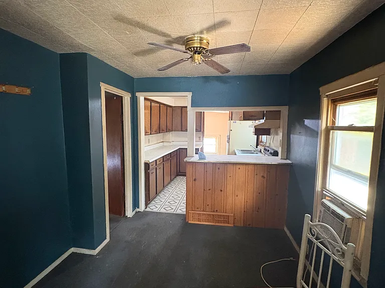 1421 E Sedgwick St — Photo 12