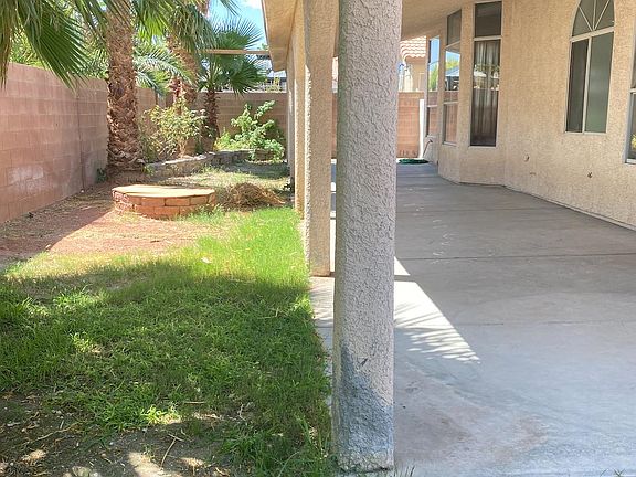 3rd image of 5007 Tropical Knoll Ct