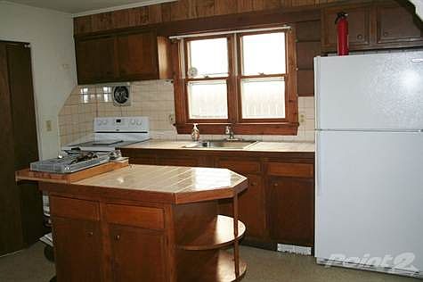 3rd image of 28-30 New Hampshire St