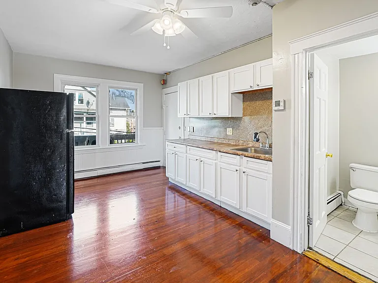 134 Rathbun St — Photo 4