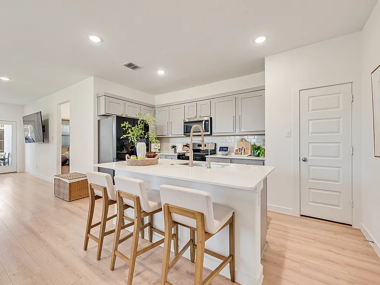 5011 Emerald Hill Dr — Photo 13