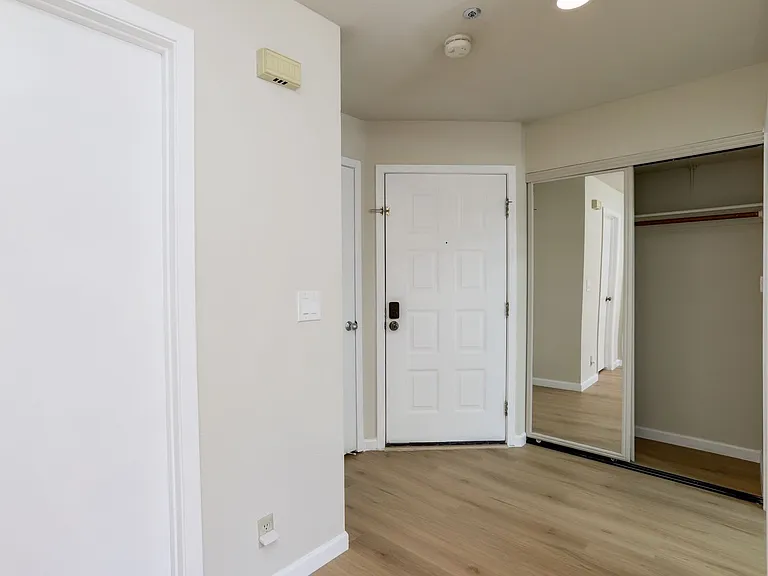 223 Bonita Ln — Photo 5