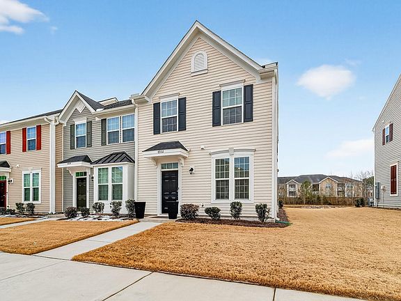 4th image of 4922 Crossley St