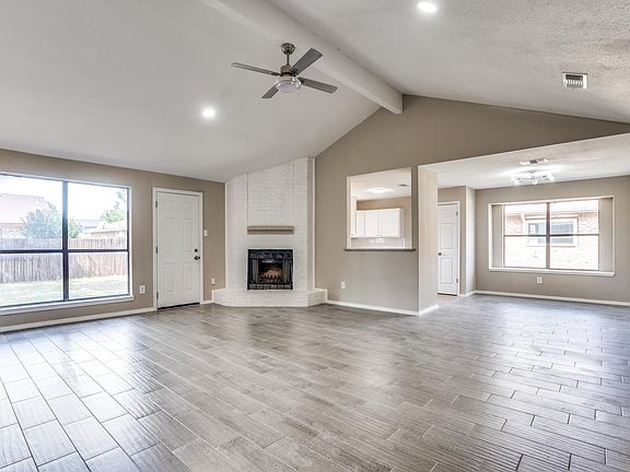 2nd image of 2678 Fairmont Dr