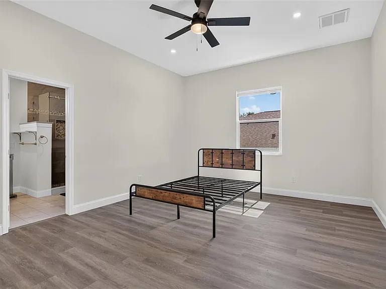 3022 W Douglas St — Photo 7