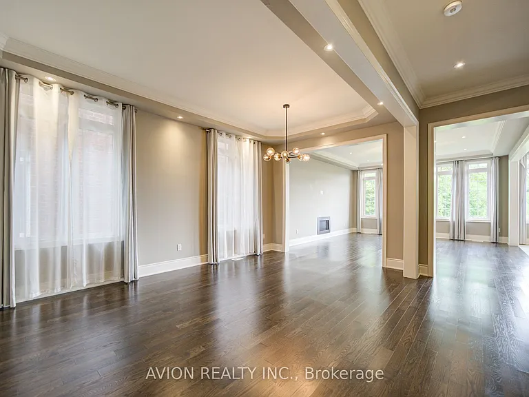 102 Joseph Hartman Cres — Photo 13