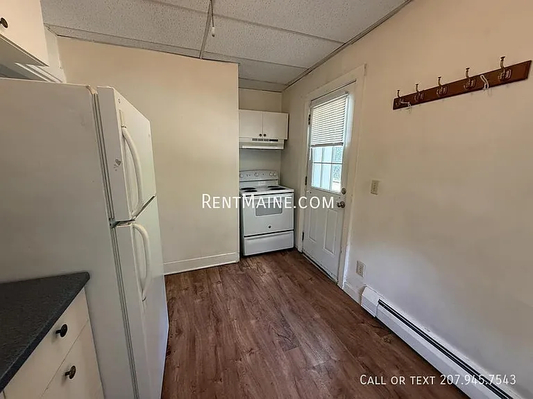 8 Commercial St #1 — Photo 5