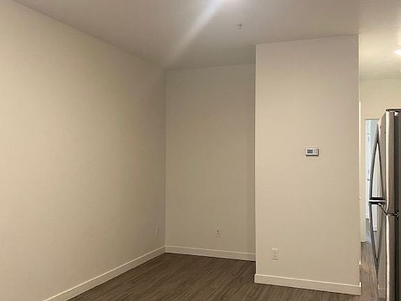 3rd image of 450 NE Jessup St #2D