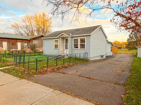 791 Flambeau Ave, Phillips, WI 54555